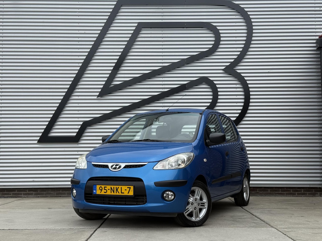 Hyundai i10 - 1.1 Active Orange Babies 1e Eigenaar|Airco|PDC|Elek ramen|Lm velgen|Goed onderhouden|N.A.P - AutoWereld.nl