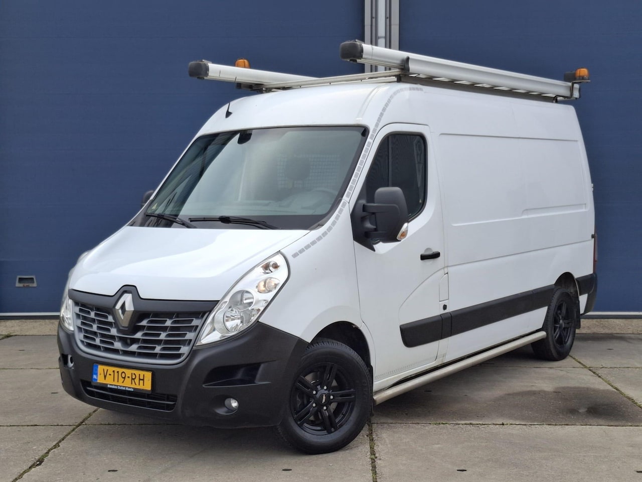 Renault Master - T35 2.3 dCi L2H2 AIRCO / CRUISE CONTROLE / IMPERIAL / TREKHAAK / EURO 6 - AutoWereld.nl