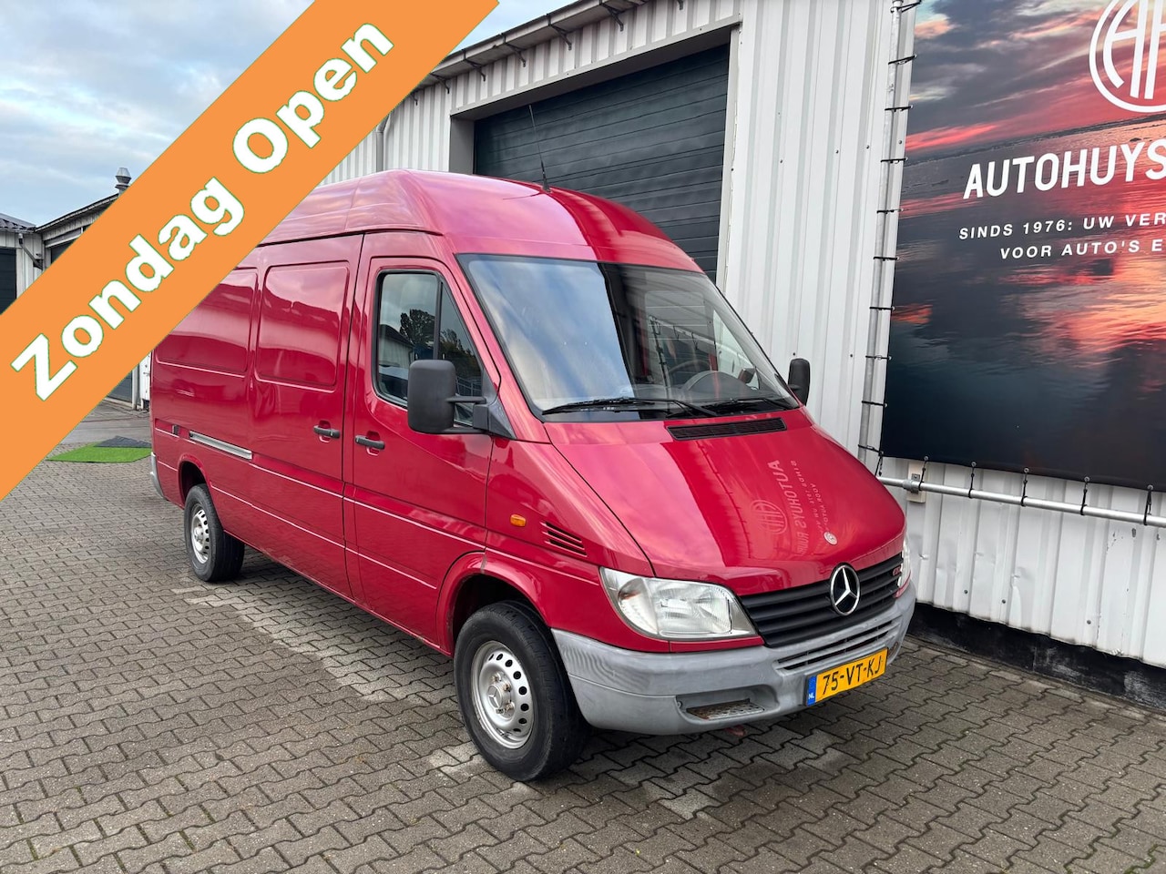 Mercedes-Benz Sprinter - 313 CDI 2.2 355 euro3 L2H2 AUTOMAAT NAP 2800kg trekgewicht Zondag op Afspraak 06 22497303 - AutoWereld.nl