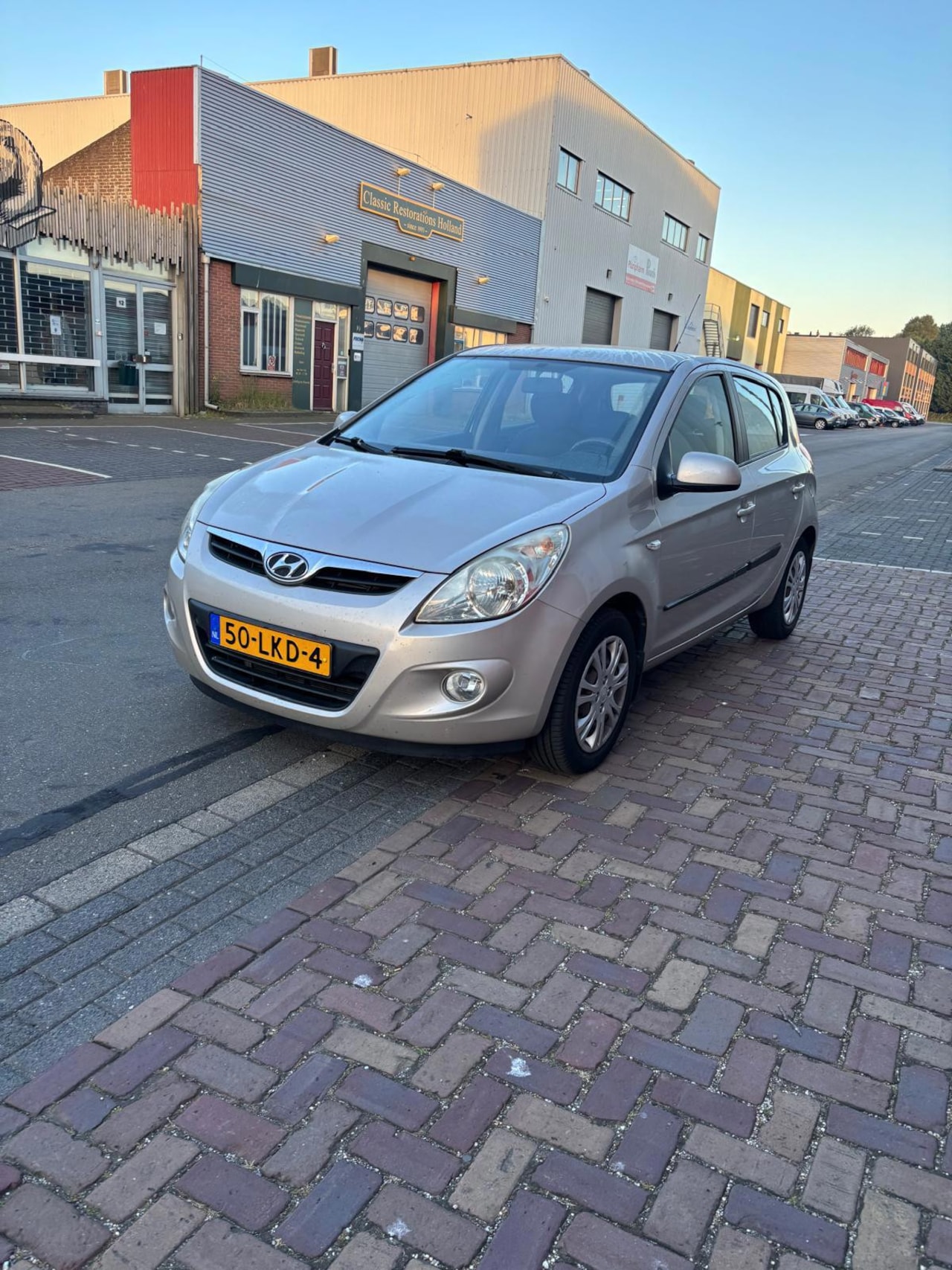 Hyundai i20 - 1.2i DynamicVersion / Airco / Elek ramen - AutoWereld.nl