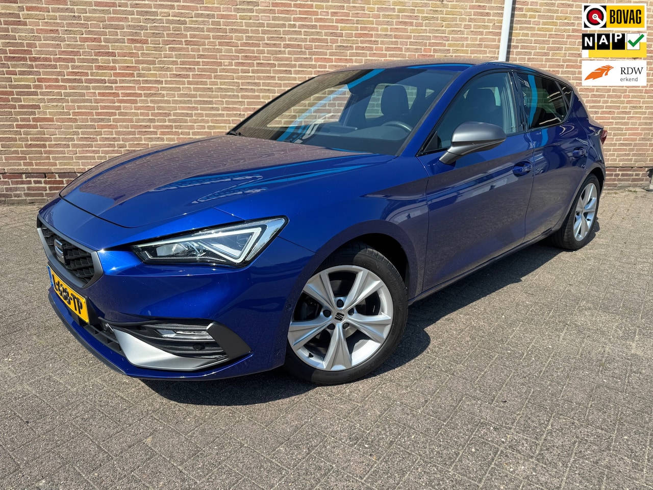 SEAT Leon - 1.0 TSI FR Business Intense 1.0 TSI FR Business Intense - AutoWereld.nl