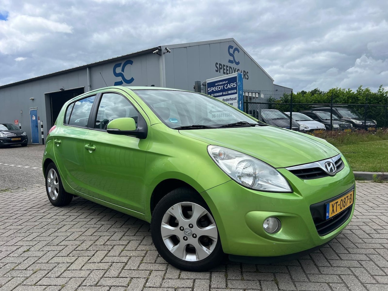 Hyundai i20 - 1.4i i-Motion 2010 Automaat Airco Trekhaak 5DRS - AutoWereld.nl
