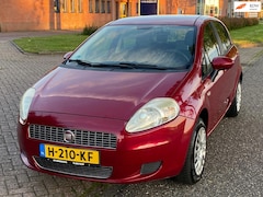 Fiat Grande Punto - 1.4 Active 5-Drs Airco Electric pakket Audio/CD ABS 2 x airbag EBD Colorpakket Trekhaak De