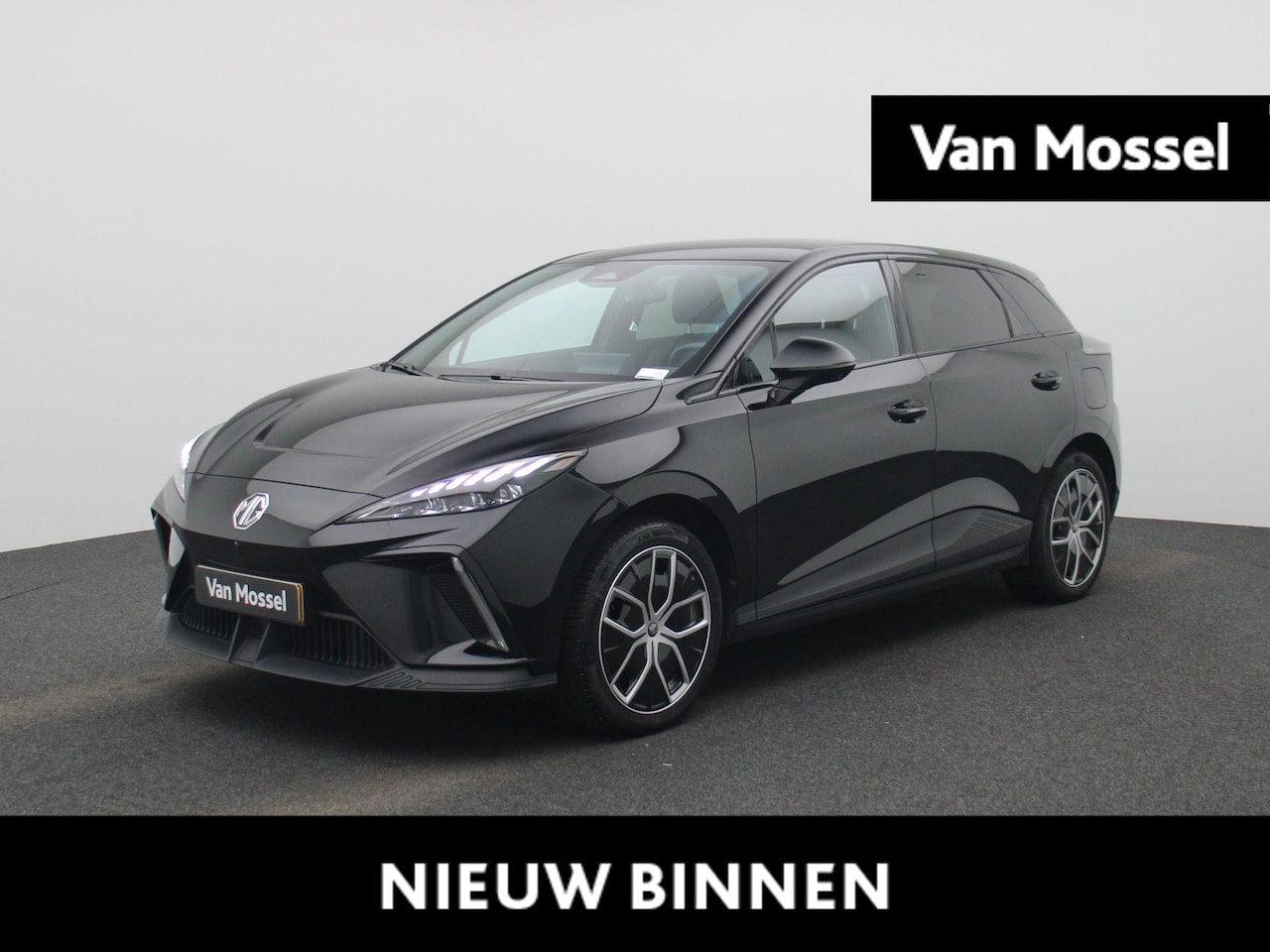 MG MG4 - 64 kWh Luxury - AutoWereld.nl