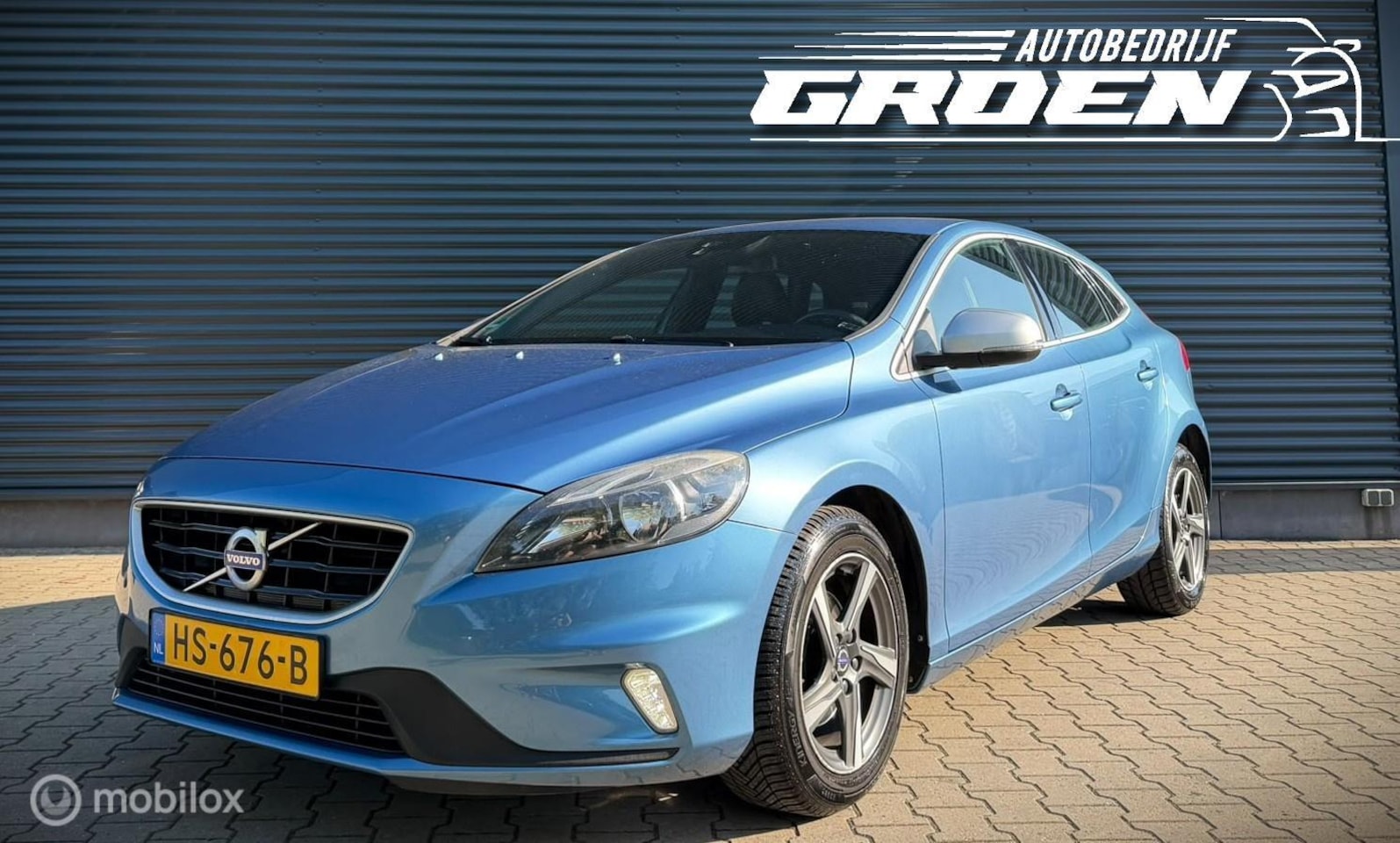 Volvo V40 - 2.0 D2 R-Design NLAUTO|LEDER-ALCANTARA|NAVI|TREKHA - AutoWereld.nl