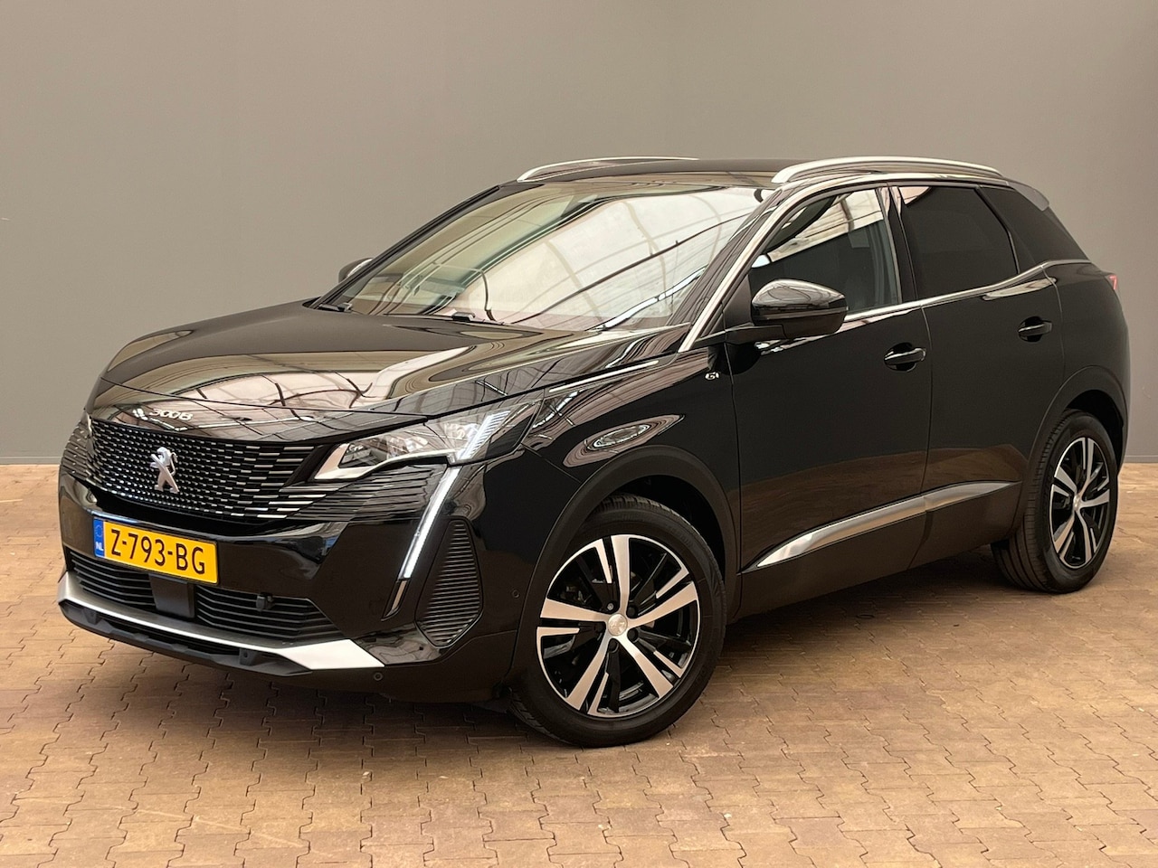 Peugeot 3008 - 1.2 PureTech GT Camera | Trekhaak | Alcantara/Leer | Climate | Stoelverwarming | Digitaal - AutoWereld.nl