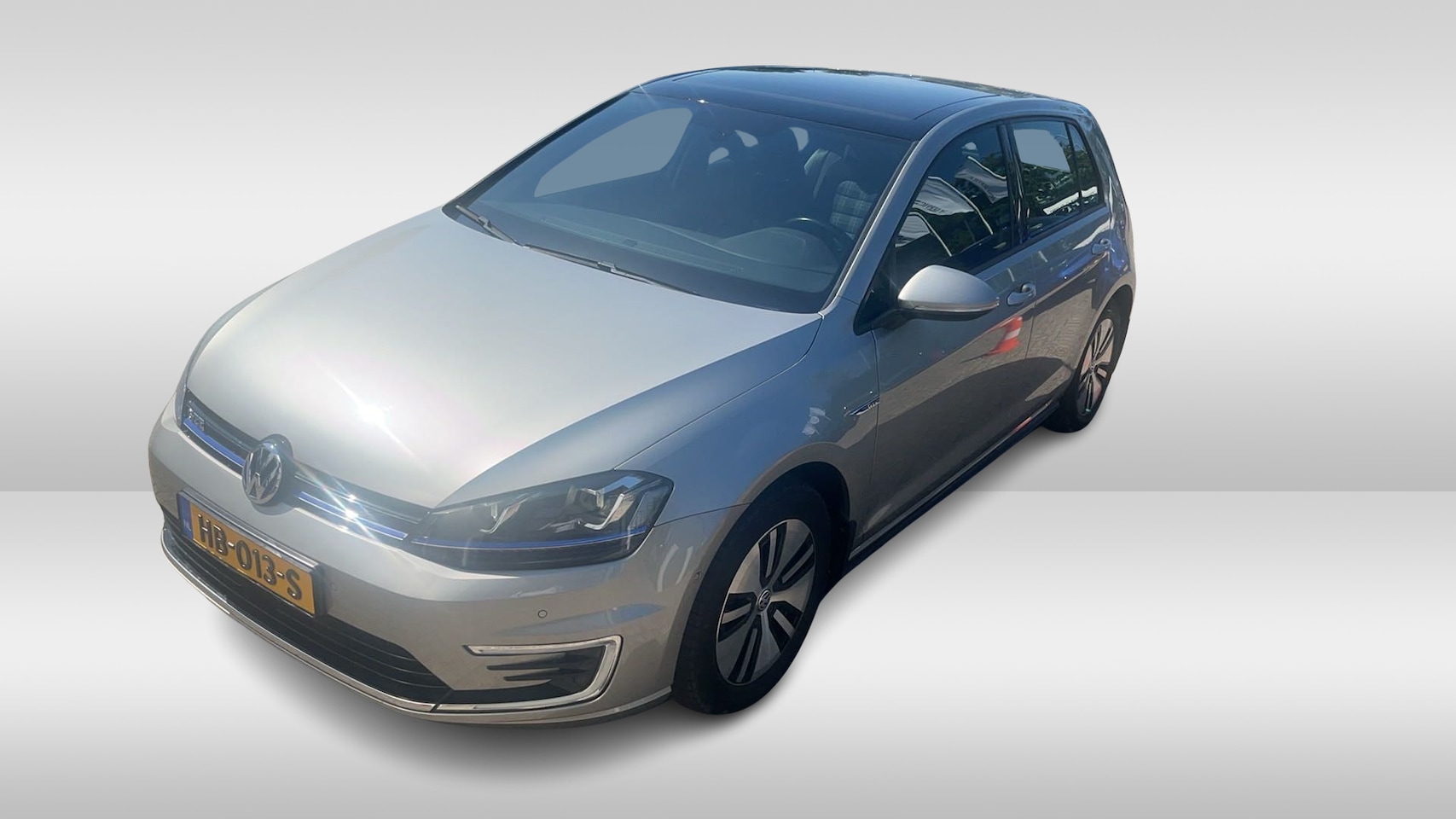 Volkswagen Golf - 1.4 TSI GTE / Trekhaak / Camera / Navigatie / 16'' / DAB / Cruise Control - AutoWereld.nl