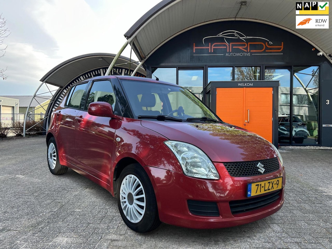 Suzuki Swift - 1.3 Cool 5DRS INRUILER HANDEL/EXPORT - AutoWereld.nl
