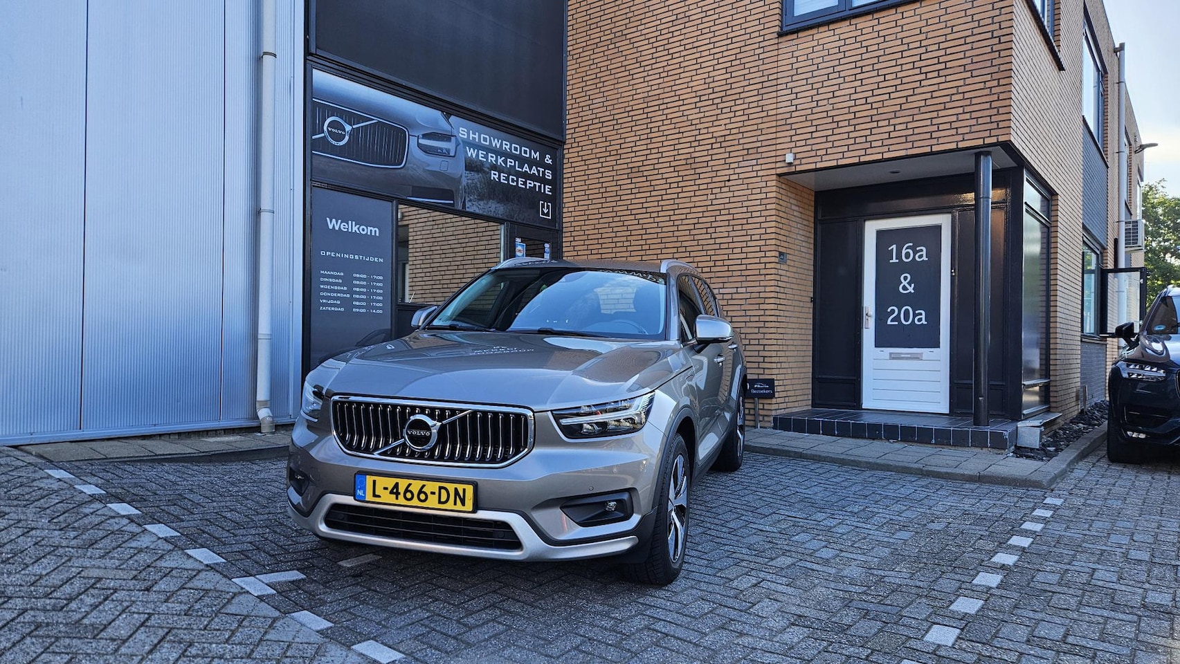 Volvo XC40 - 1.5 T5 Recharge Business Pro 1.5 T5 Recharge Business Pro - AutoWereld.nl