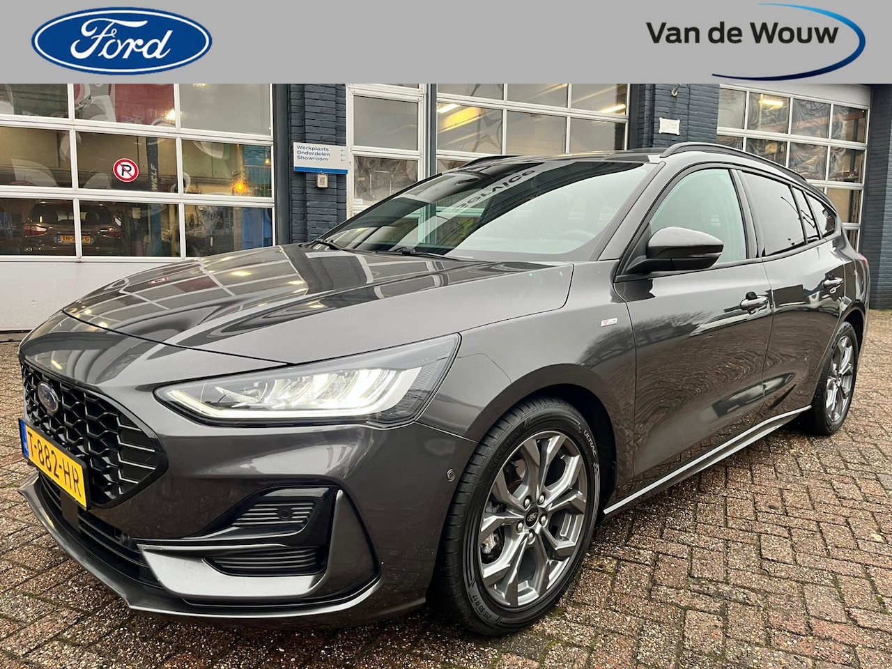 Ford Focus Wagon - 1.0 EcoBoost Hybrid ST Line 1.0 EcoBoost 125 PK Hybrid ST Line - AutoWereld.nl