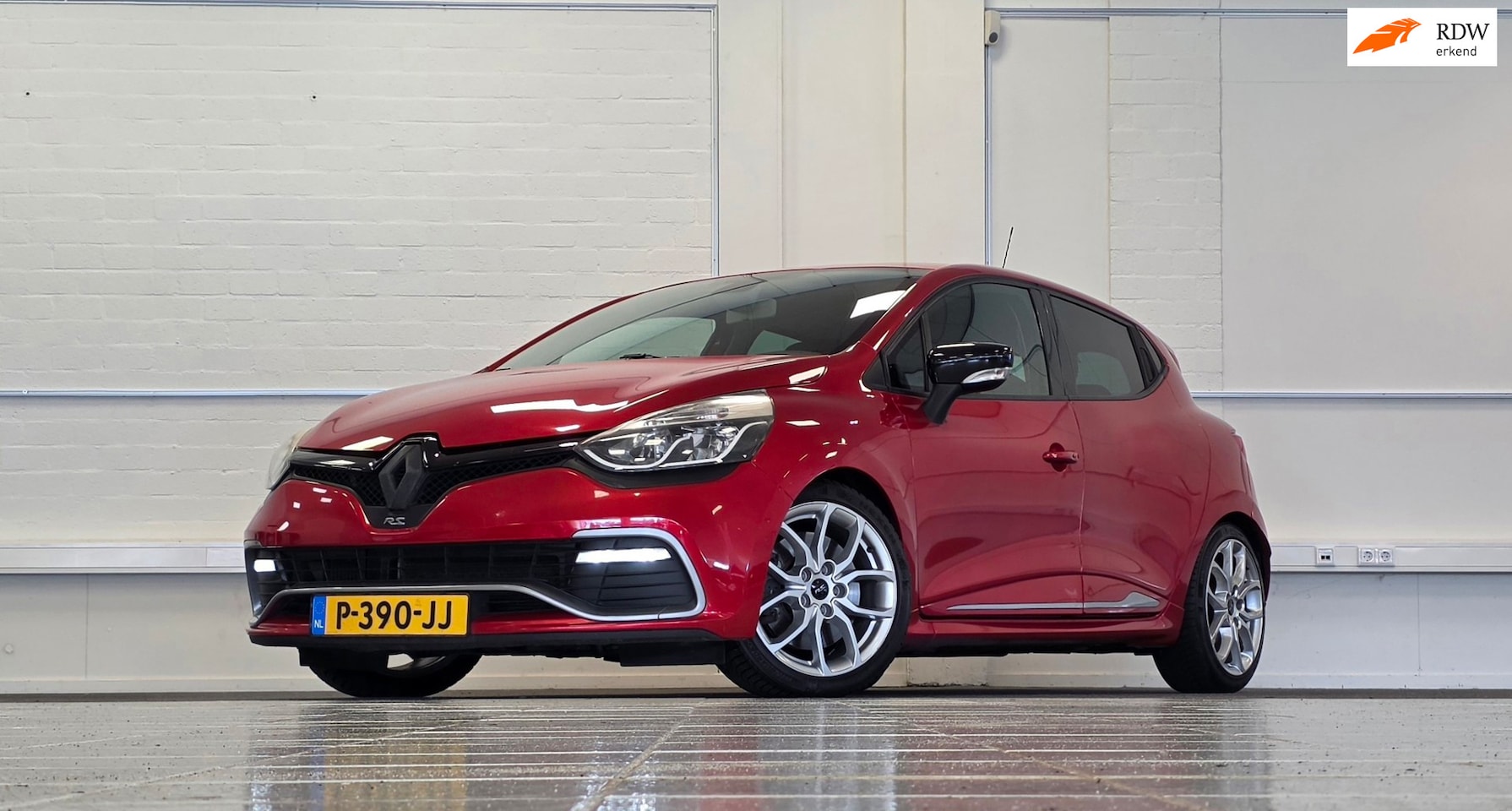 Renault Clio - 1.6 R.S. 200PK Navigatie - AutoWereld.nl