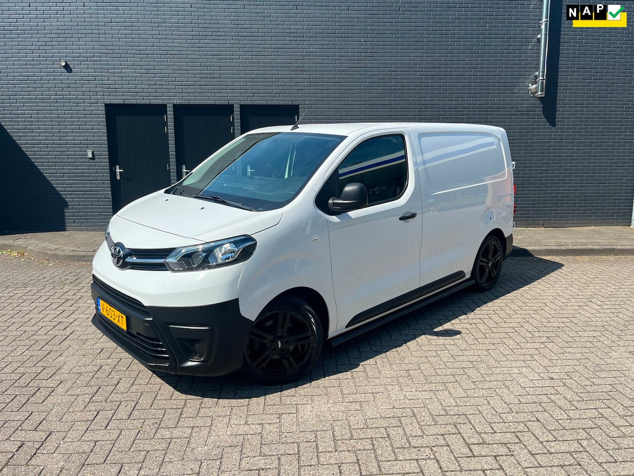 Toyota ProAce Compact - 1.6 D-4D Cool Comfort 11437 KM NAP - AutoWereld.nl