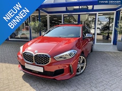 BMW 1-serie - M135i xDrive High Executive Edition Head up / Stuur & Stoel verwarming / ledere kuipstoele