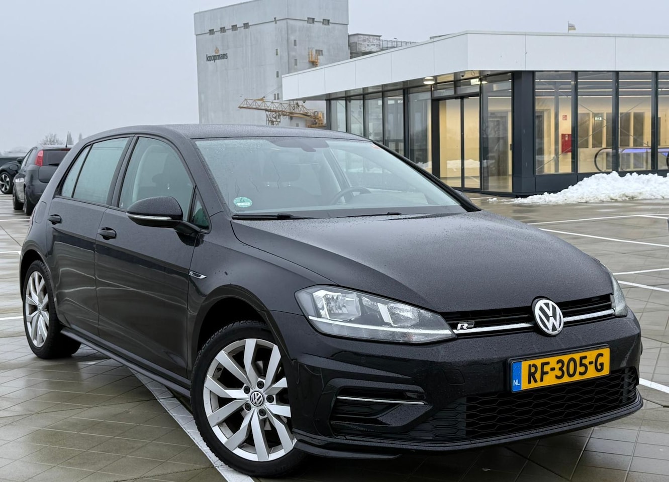 Volkswagen Golf - 1.0 TSI Highline Business R R line - AutoWereld.nl