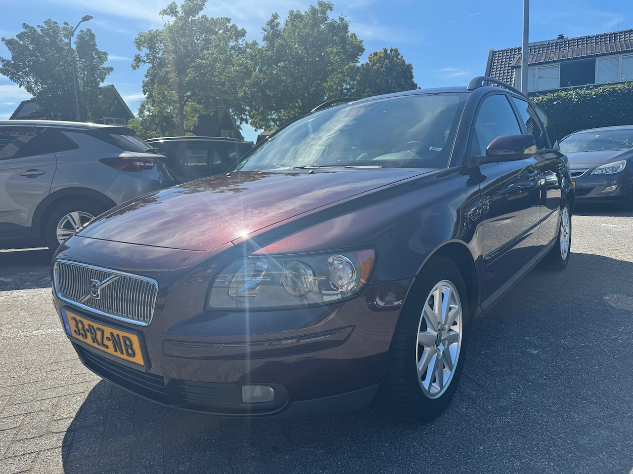 Volvo V50 - 2.4 Momentum 2.4 Momentum,Airco,Cruise,Nap,Trekhaak - AutoWereld.nl