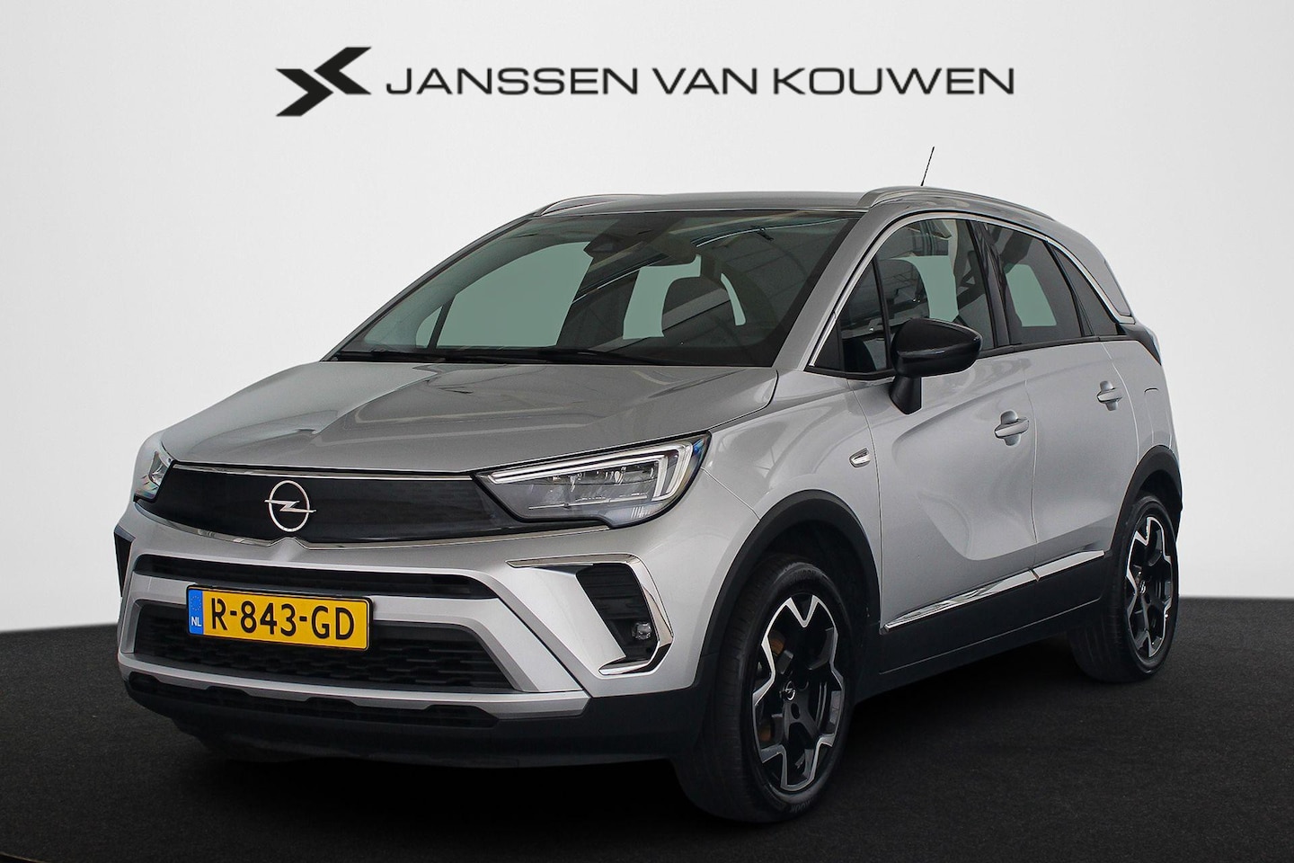 Opel Crossland - 1.2 Turbo Ultimate Achteruitrijcamera Apple CarPlay Keyless - AutoWereld.nl