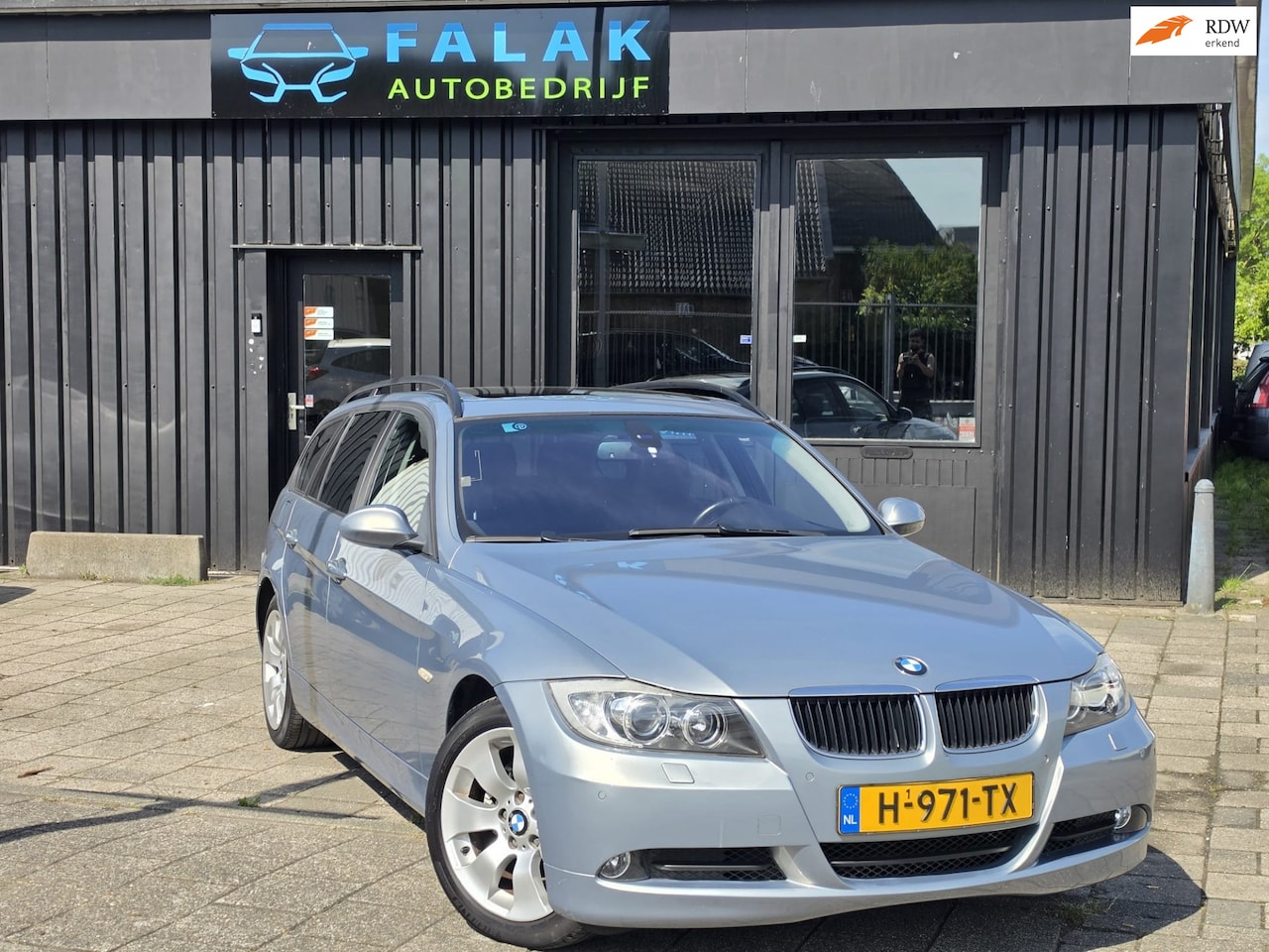 BMW 3-serie Touring - 320i pano-km uniek - AutoWereld.nl