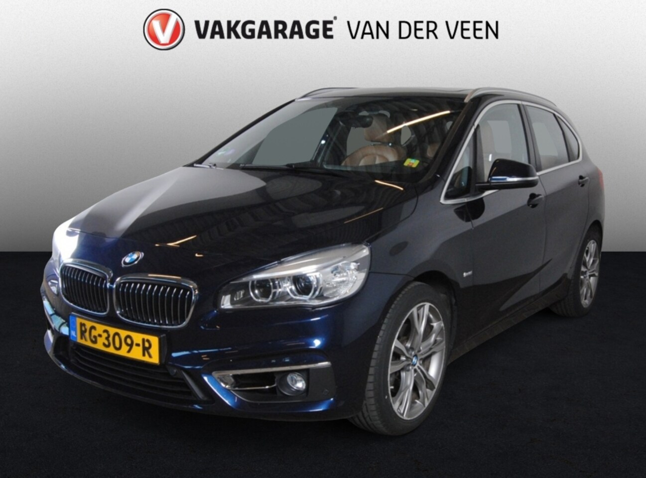 BMW 2-serie Active Tourer - 218i High Exec. | Camera | Stoelverwarming | Pano - AutoWereld.nl