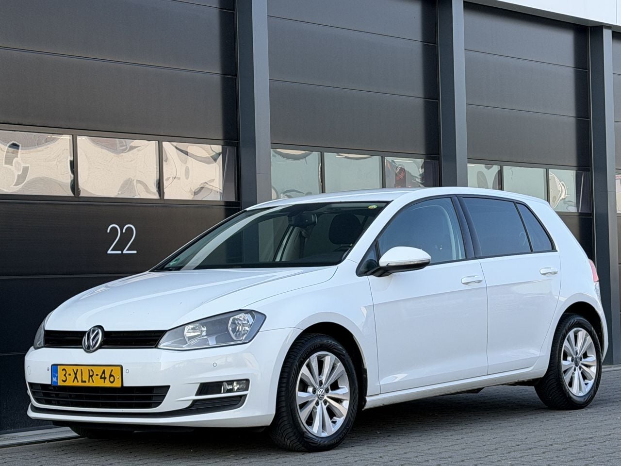 Volkswagen Golf - 1.6 TDI Navi Clima Euor-6 AUTOMAAT - AutoWereld.nl
