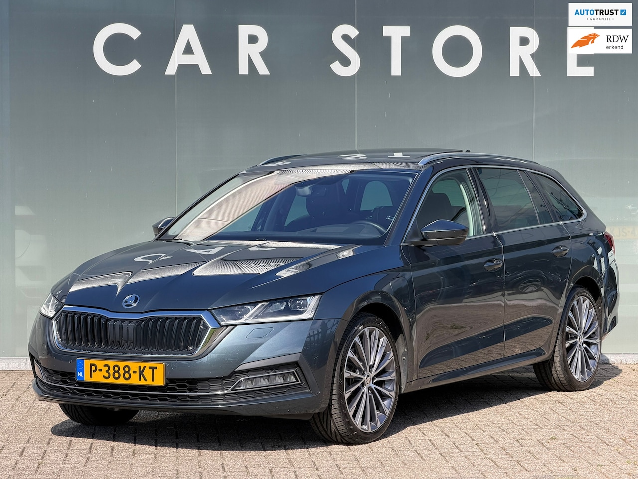Skoda Octavia Combi - 1.4 TSI 245PK iV PHEV Pano/Head-up/Trekhaak - AutoWereld.nl