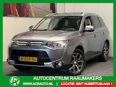 Mitsubishi Outlander - 2.0 INSTYLE 4WD AUTOMAAT 7 PERSOONS NAVIGATIE LEDER CRUISE CONTROL CLIMATE CONTROL BLUETOO