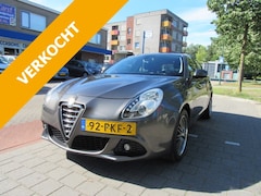 Alfa Romeo Giulietta - 1.4 Turbo 120pk Distinctive