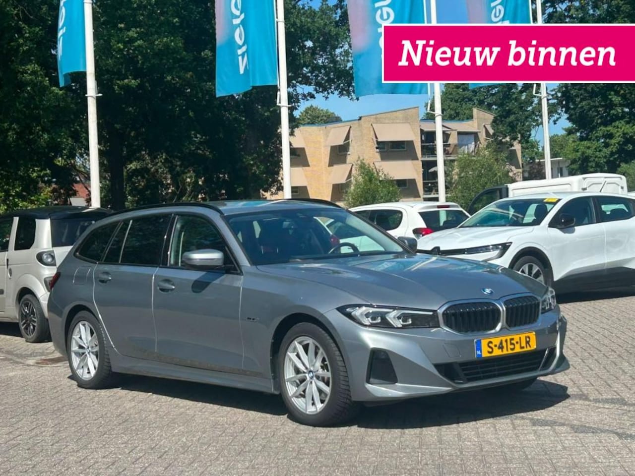 BMW 3-serie Touring - 320e - Digitaal Cockpit, Carplay, Camera, Leer, Stoelverw. - AutoWereld.nl