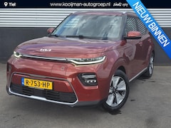 Kia e-Soul - DynamicPlusLine 64 kWh Navigatie, Trekhaak, Stoel- & stuurwiel verwarmd, Achteruitrijcamer