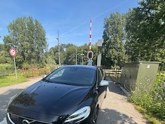 Volvo V40 - 2.0 D4 Inscription Full Option PANORAMADAK