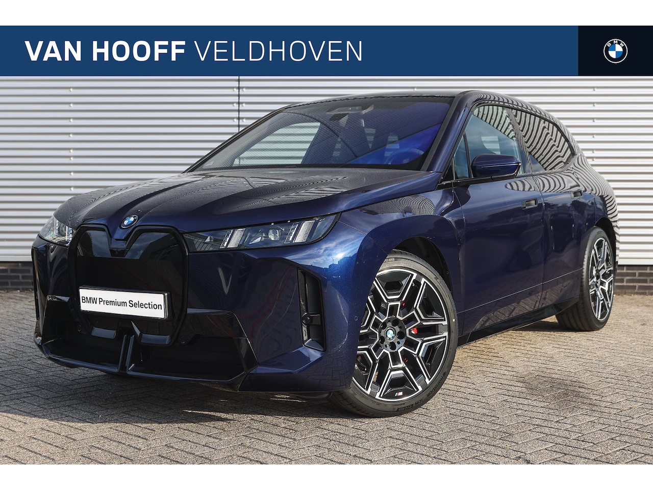 BMW iX - xDrive45 M Sport / Panoramadak / Trekhaak / Soft-Close / Stoelventilatie / Parking Assisan - AutoWereld.nl