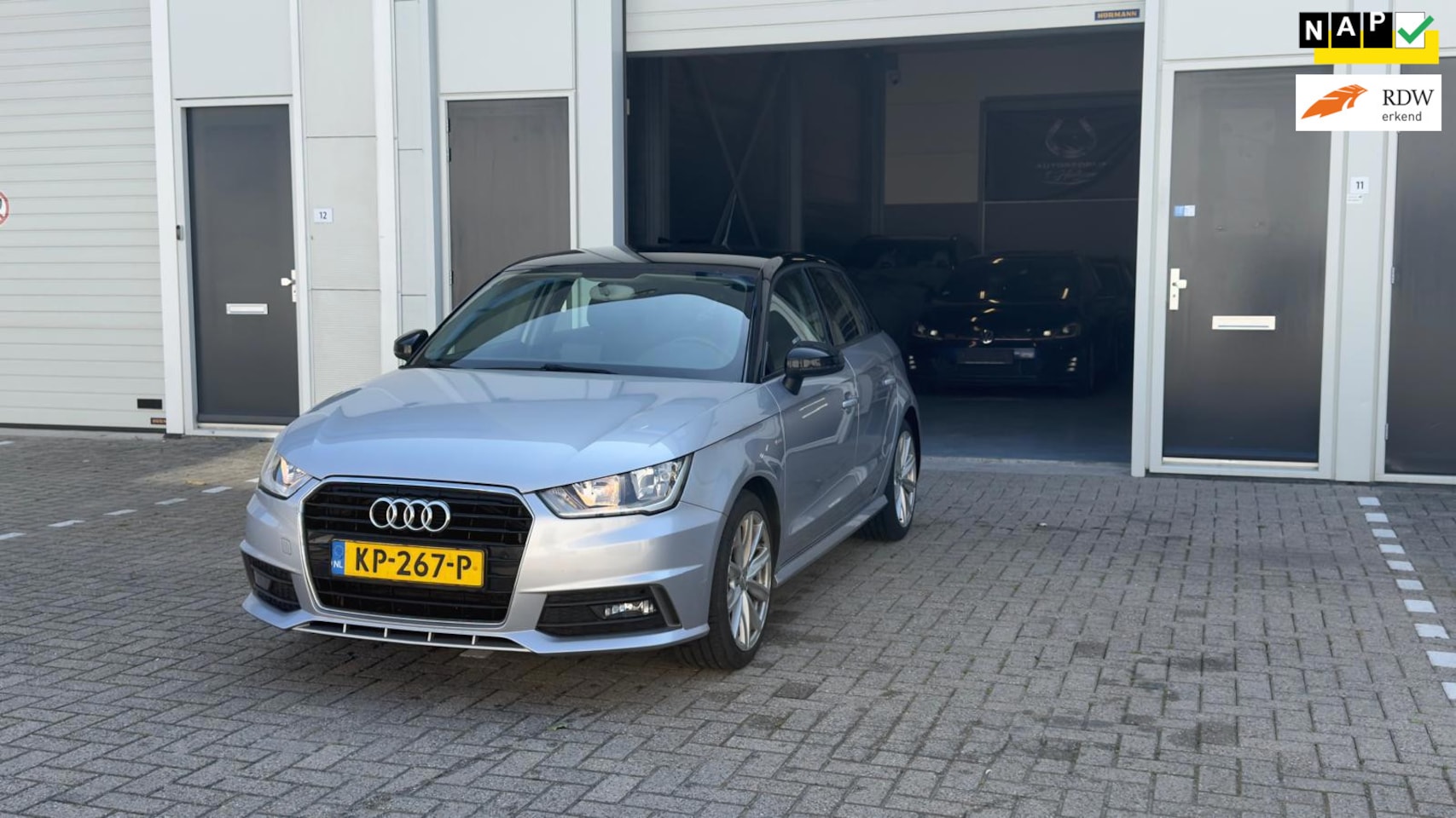 Audi A1 Sportback - Audi A1 Sportback 1.0 TFSI S-LINE Lichte schade - AutoWereld.nl
