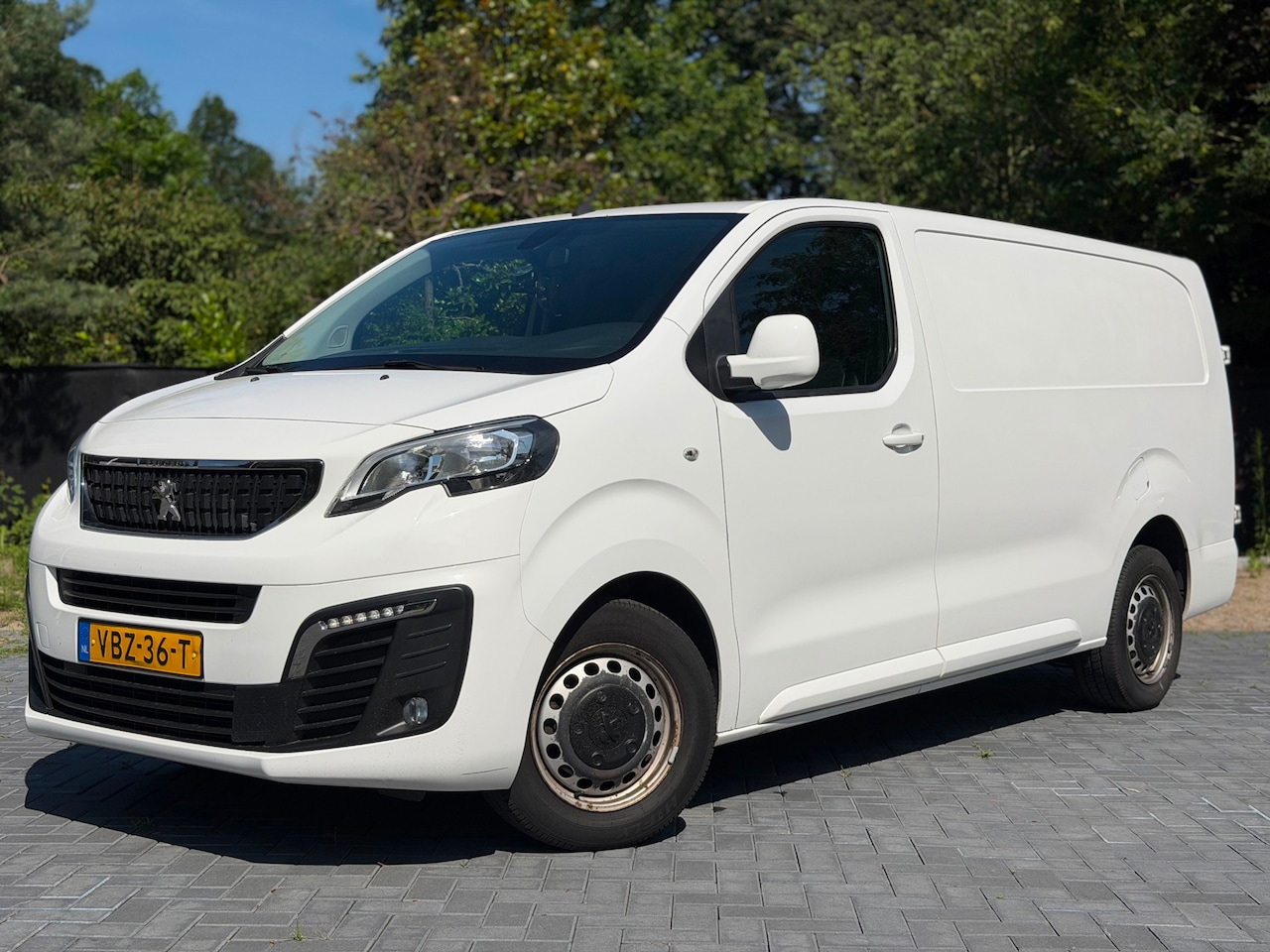 Peugeot Expert - 2.0 BlueHDI 120 Long Premium/Airco/Cruise/Navi/Riem VV - AutoWereld.nl