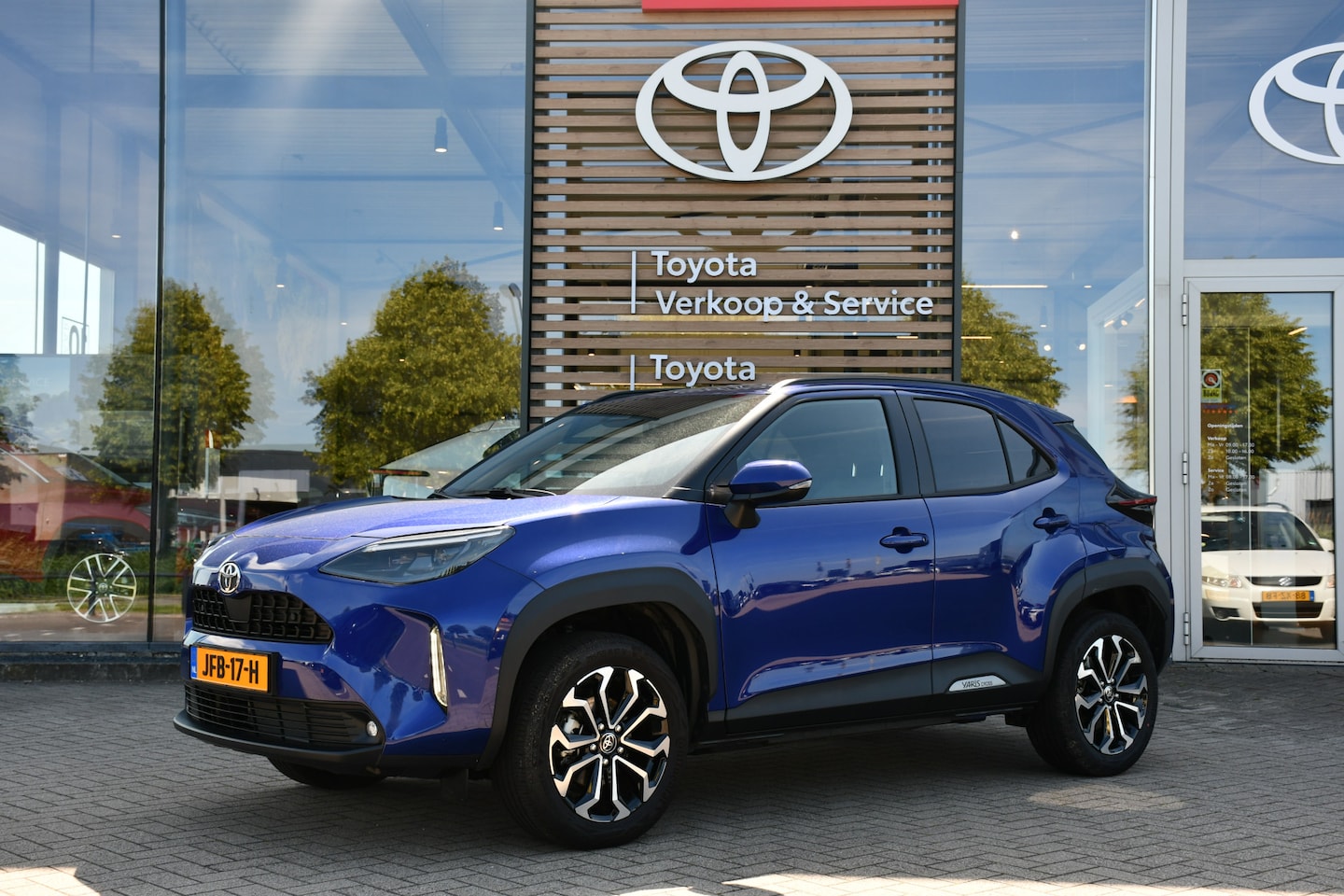 Toyota Yaris Cross - 1.5 Hybrid 115 Dynamic Automaat 116pk | Comfort Pack | Dodehoekdetectie | Cloud Navigatie - AutoWereld.nl