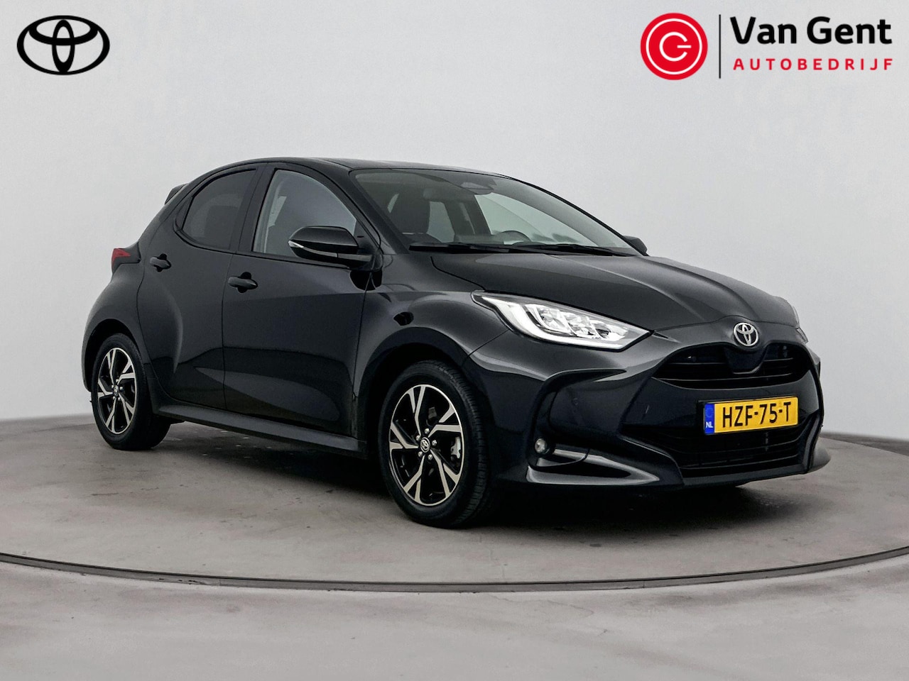 Toyota Yaris - 1.5 Hybrid 115 Dynamic | Apple Carplay / Android Auto | Dodehoek detectie | Parkeersensore - AutoWereld.nl