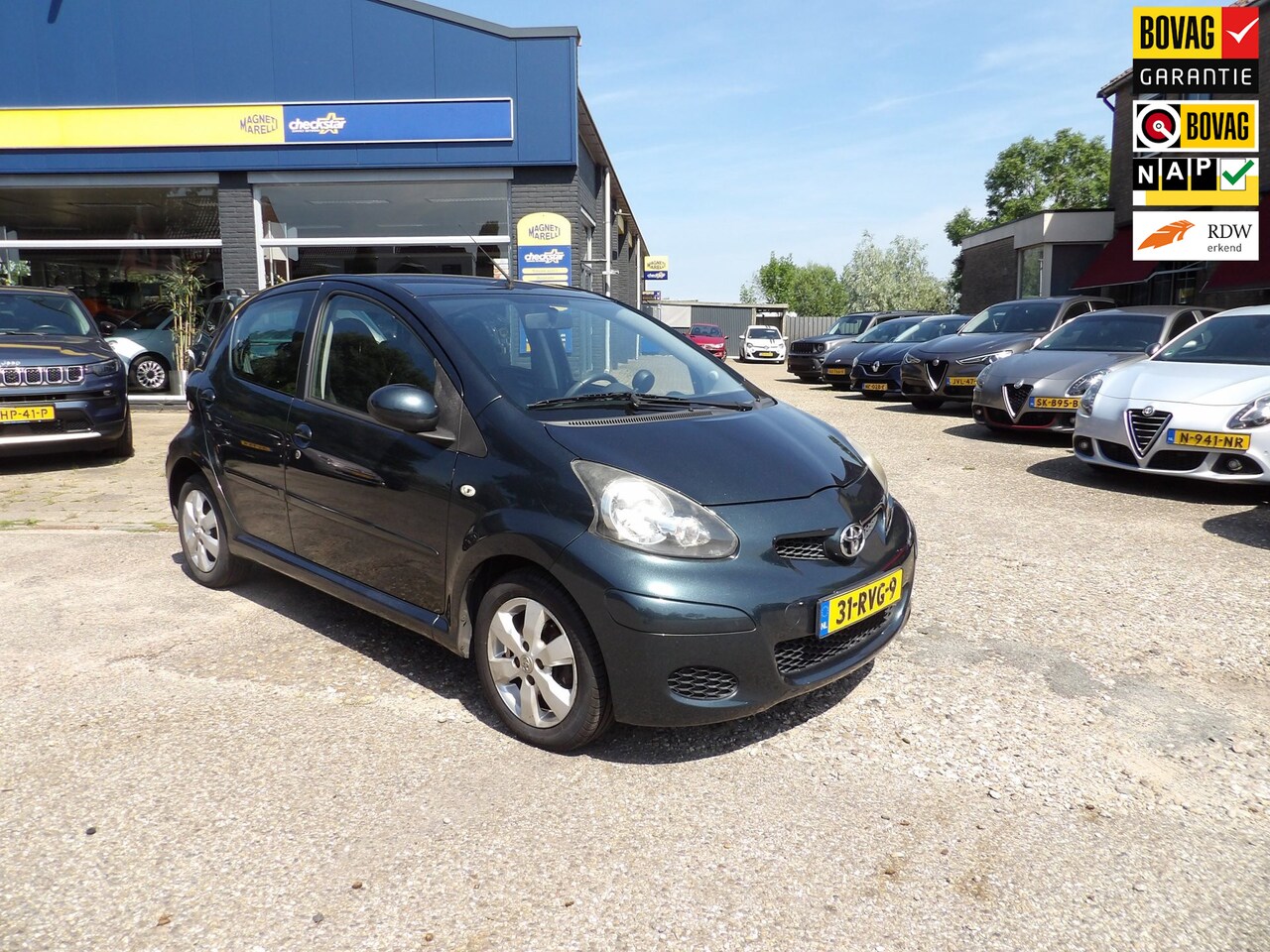 Toyota Aygo - 1.0-12V Aspiration Green Navigator 1.0-12V Aspiration Green Navigator - AutoWereld.nl