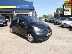 Toyota Aygo - 1.0-12V Aspiration Green Navigator