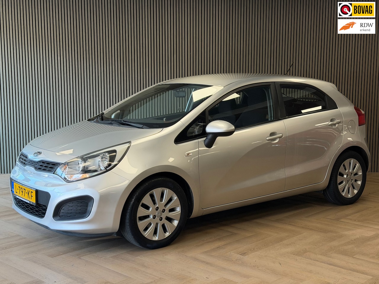 Kia Rio - 1.4 CVVT Comfort Pack AIRCO AUX USB ELEKTR. RAMEN - AutoWereld.nl