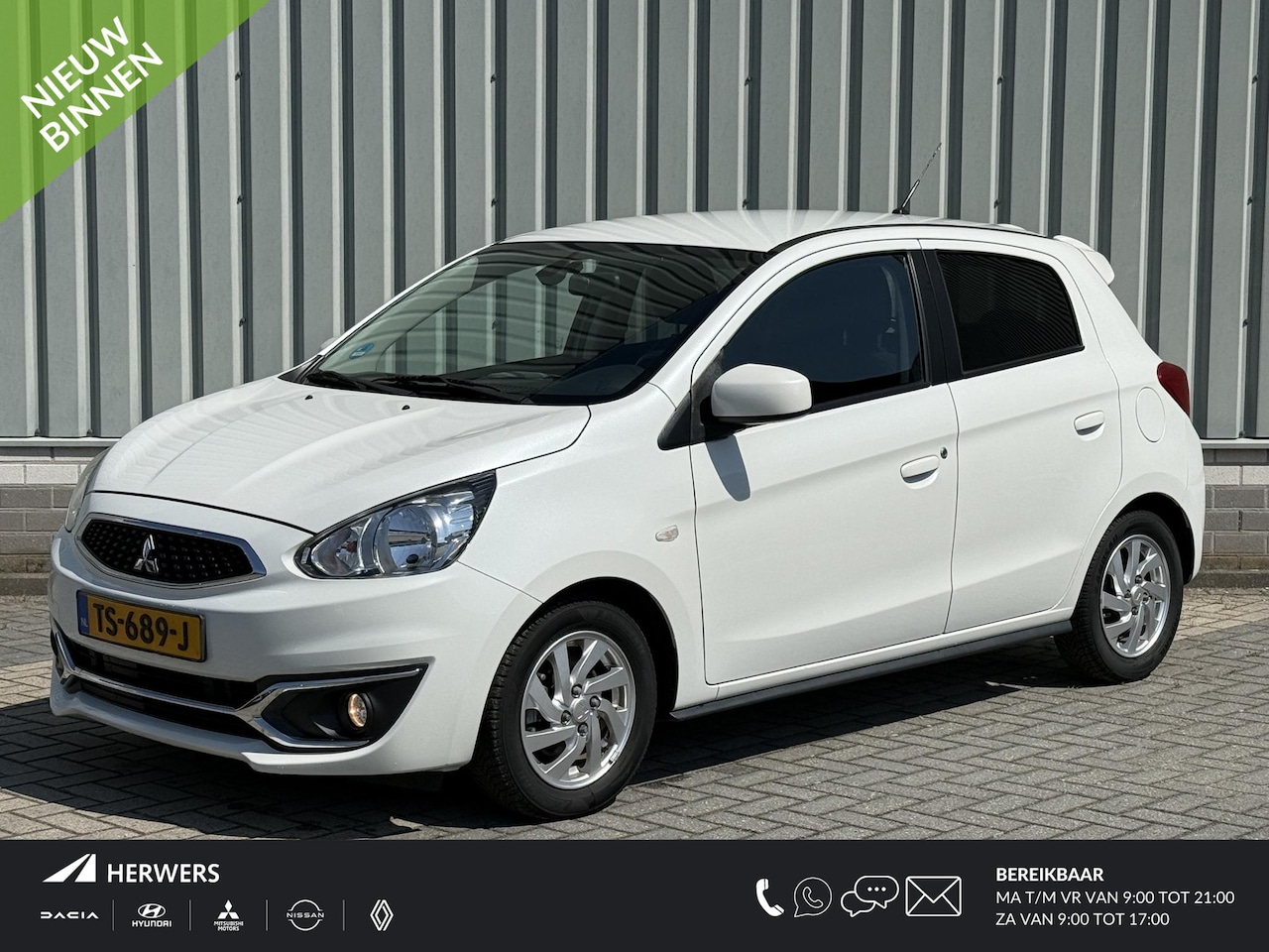 Mitsubishi Space Star - 1.2 Connect Pro / Navigatie / Cruise Control / Apple CarPlay/Android Auto / All Season ban - AutoWereld.nl