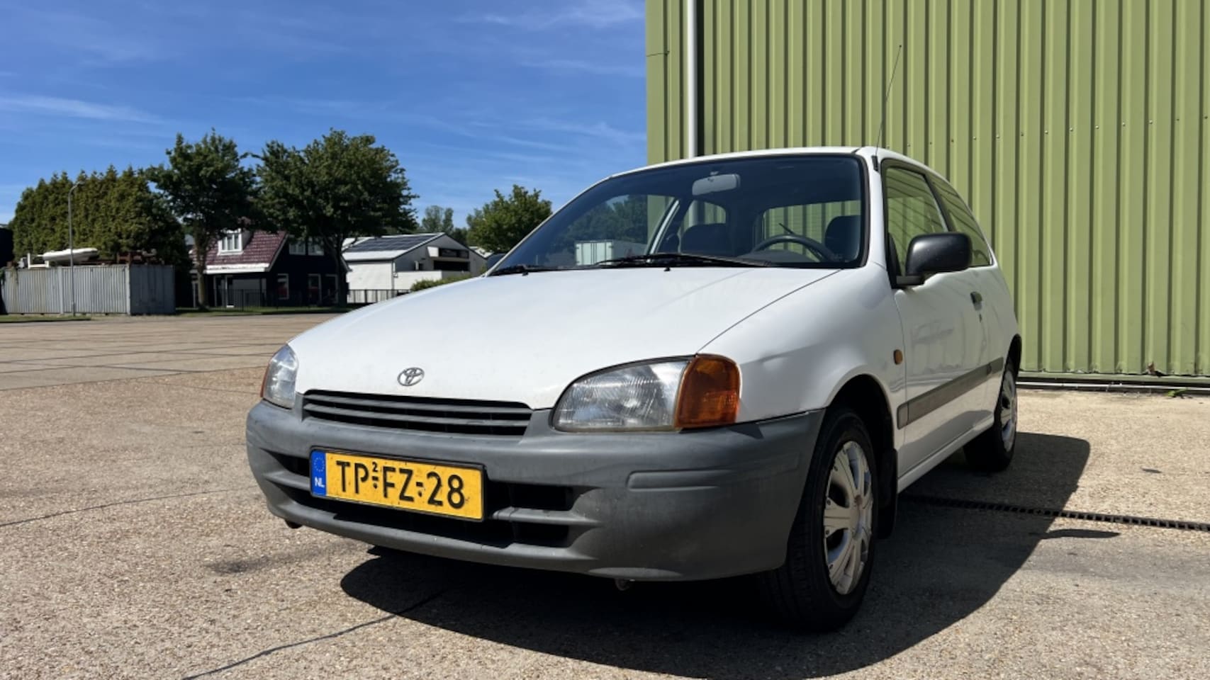 Toyota Starlet - 1.3-16V XLi 1.3-16V XLi - AutoWereld.nl