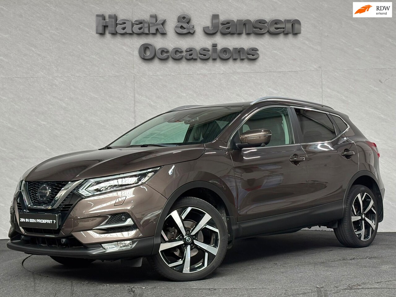 Nissan Qashqai - 1.3 DIG-T Tekna + Panoramdak 360 Camera - AutoWereld.nl