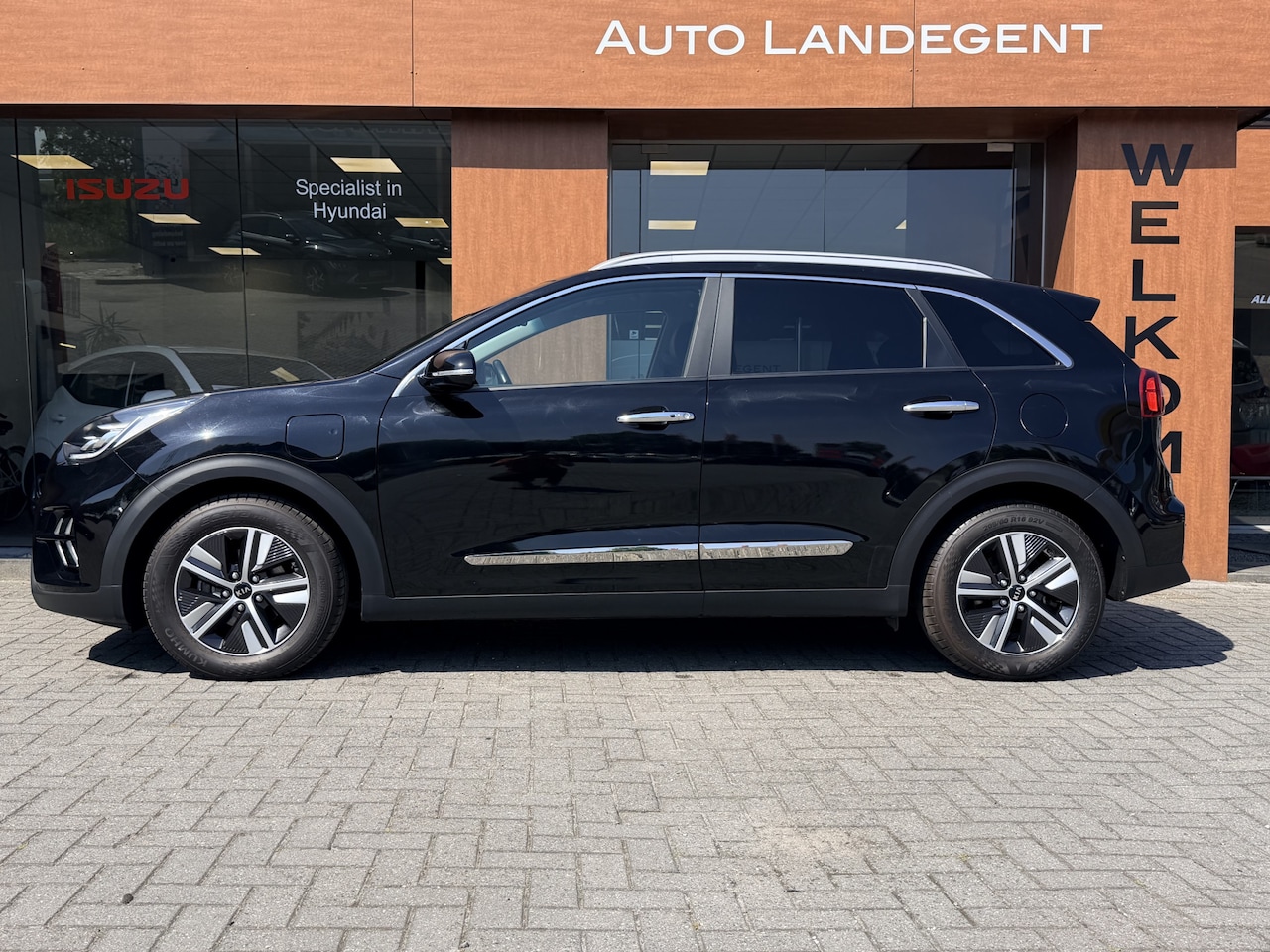 Kia Niro - 1.6 GDi PHEV ExecutiveLine | Lederen bekleding | Apple/Android carplay | Camera | Dealeron - AutoWereld.nl