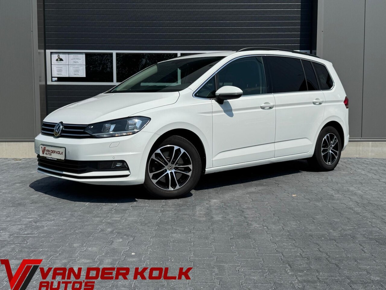 Volkswagen Touran - 1.4 TSI Comfortline 7p | Navigatie | Cruise | Climate | Stoelverwarming | Sensoren - AutoWereld.nl