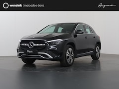 Mercedes-Benz GLA-Klasse - 250 e Luxury Line | Trekhaak | Verwarmd stuur | Winter pakket | 11 KW laden | Stoelverwarm