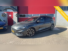 Ford Focus Wagon - 2.0 EcoBlue ST Line X Business AUTOMAAT / FULL LED / PANORAMADAK / TREKHAAK / CAMERA / STO