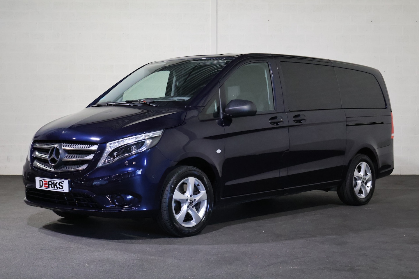 Mercedes-Benz Vito - 114 CDI 4Matic Overbrengvoertuig - AutoWereld.nl