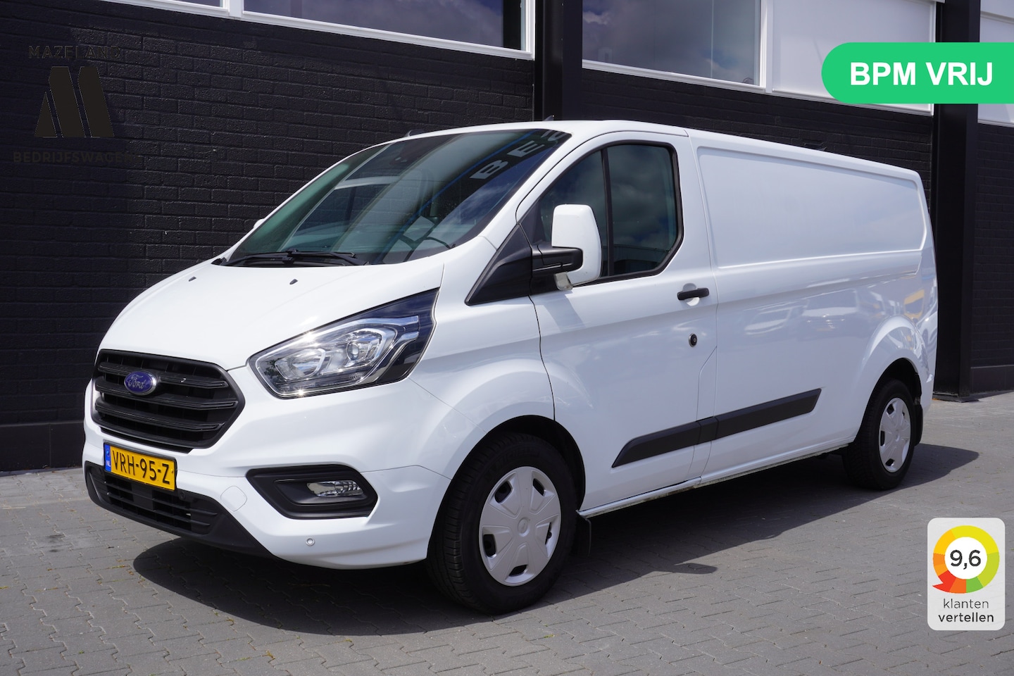 Ford Transit Custom - 2.0 TDCI 130PK L2 EURO 6 - Airco - Navi - Cruise - €14.900,- Excl. - AutoWereld.nl