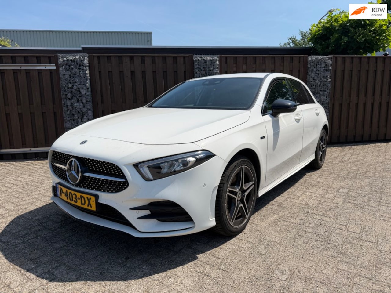 Mercedes-Benz A-klasse - 250 e AMG LINE Premium Plus BTW - AutoWereld.nl