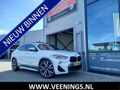 BMW X2 - sDrive20i High Executive M-SPORT - PANO - HUD - TREKHAAK - LEER - CAMERA - PDC V/A - STOEL