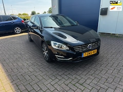 Volvo V60 - 2.4 D6 AWD Plug-In Hybrid R-Design