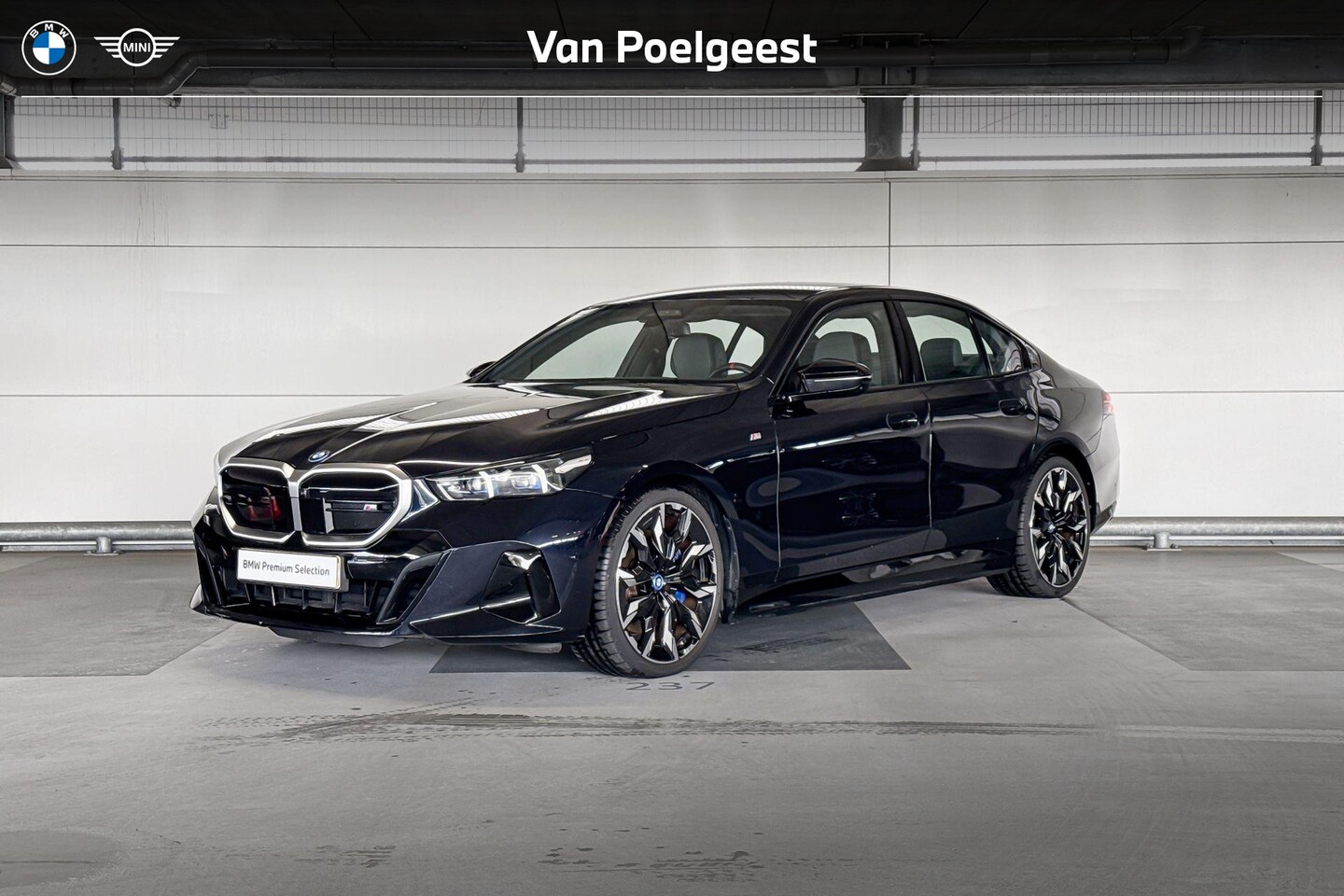 BMW i5 - Sedan M60 xDrive 84 kWh | Selections 500 - AutoWereld.nl